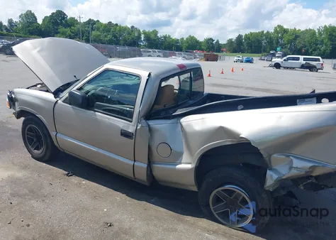 1998 Isuzu Hombre S из США, поврежденный, VIN 1GGCS1446W8668047